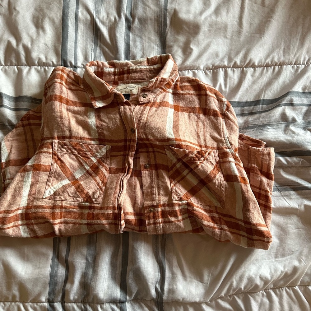 Flannel. Size M